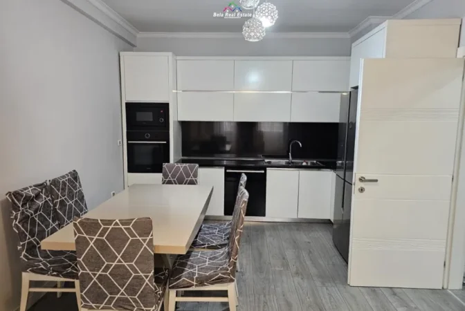 Tirane, jepet me qera apartament 2+1 Kati 8, 105 m² 530 € (Rruga Aleksandri i Madh)