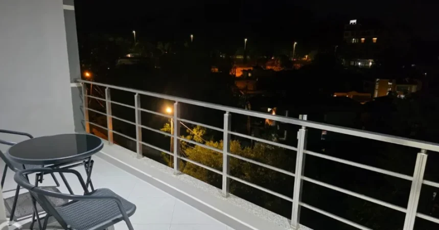 Jepet me qira apartament 1+1 , 70 m² , 450 € tek rruga e Elbasanit