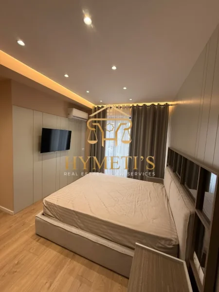 Tirane, shitet apartament 2+1+Ballkon Kati 2, 118 m² 370.000 € (Rruga e Durresit)
