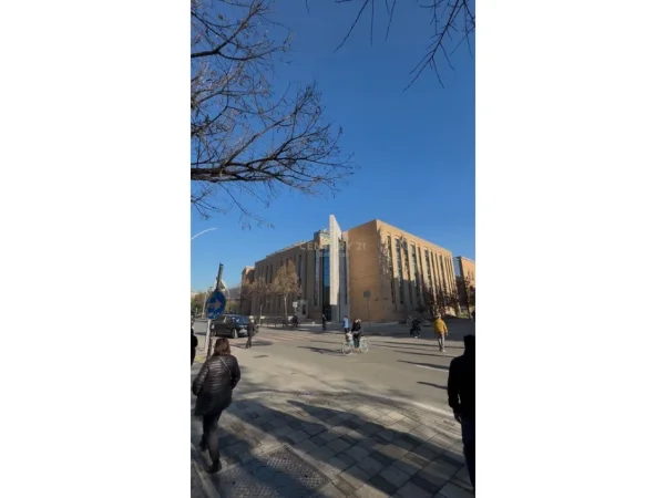 Tirane, shitet ambjent biznesi Kati 0, 34 m² 202.000 € (Tregu cam)