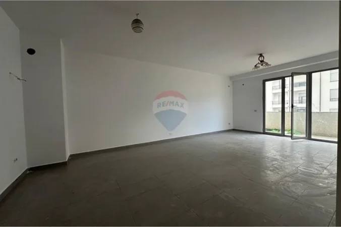 Tirane, shitet apartament , 104 m² 166.300 € 