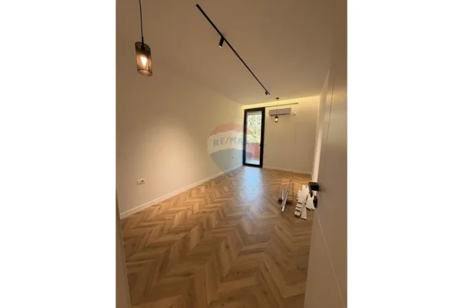 Tirane, shitet , 104 m² 155.000 € (Shkoze)