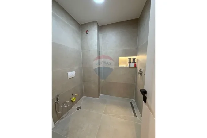 Tirane, shitet , 104 m² 155.000 € (Shkoze)