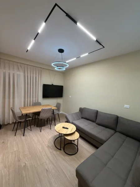 Tirane, jap me qera apartament 2+1+Ballkon Kati 1, 105 m² 650 € (Azem Galica Babrru)