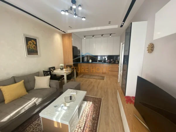 jepet me qera apartament Kati 0, 58 m² 700 €