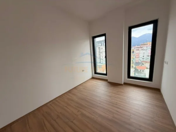 Tirane, jepet me qera apartament Kati 7, 105 m² 1.000 €