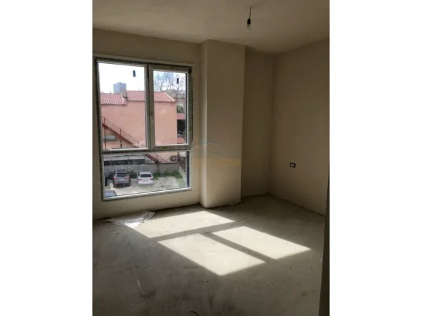 Tirane, shitet apartament Kati 1, 90 m² 249.000 €