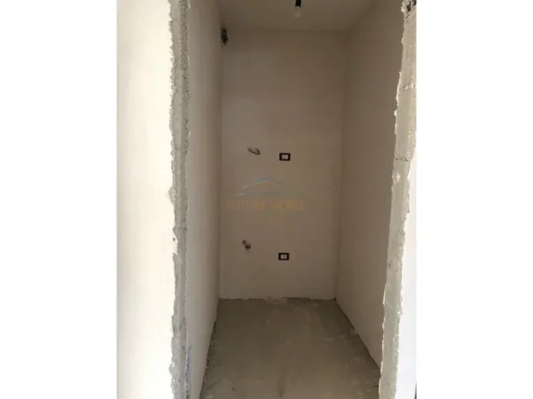 Tirane, shitet apartament Kati 1, 90 m² 249.000 €