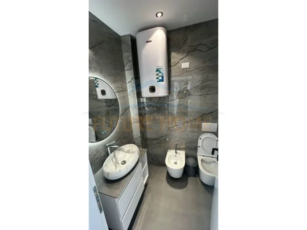 Tirane, jepet me qera apartament Kati 9, 107 m² 1.500 €