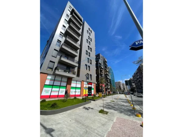 Tirane, jepet me qera ambjent biznesi Kati 0, 151 m² 2.100 €
