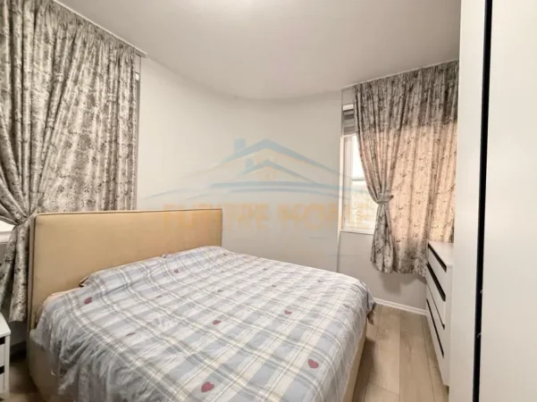 Tirane, shitet apartament Kati 4, 97 m² 230.000 €