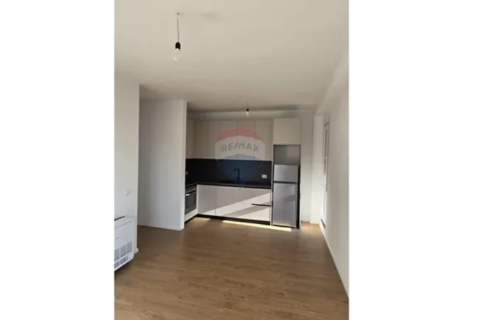 Tirane, jepet me qera apartament 2+1+Ballkon Kati 4, 90 m² 70.000 € (Rruga Egnatia)