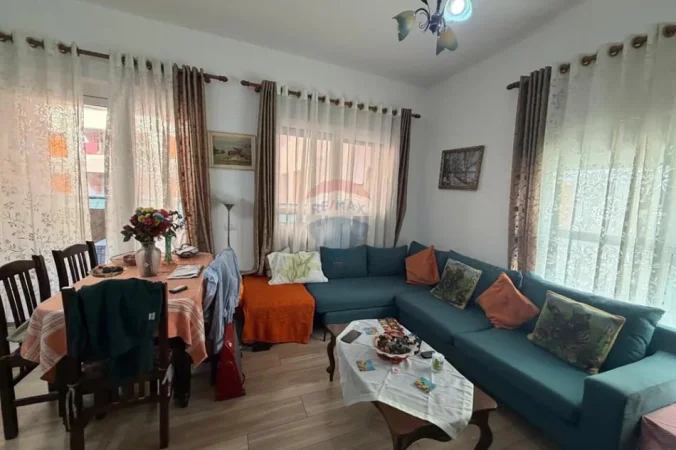 Tirane, shitet apartament 2+1+Ballkon Kati 2, 84 m² 145.000 € (Mangalem)