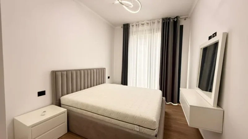 Tirane, jepet me qera apartament 1+1 Kati 0, 800 € (Teg)