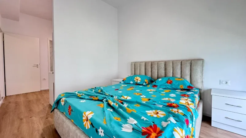 Tirane, jepet me qera apartament 2+1 Kati 2, 90 m² 500 € (Ali Demi)