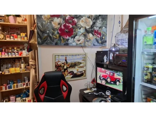 Tirane, shitet ambjent biznesi , 10 m² (Myslym shyri)