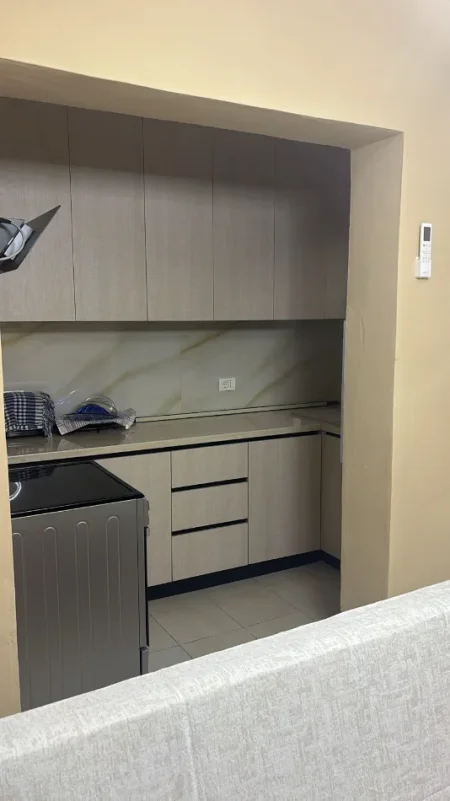 Tirane, jepet me qera apartament 1+1+Ballkon Kati 5, 62 m² 450 € (Ish Restorant Durresi)