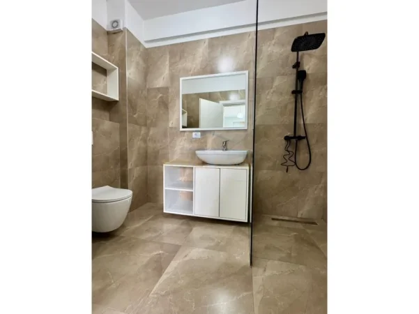 Tirane, shitet apartament 2+1 Kati 4, 105 m² 278.000 € (kompleksi FZ)