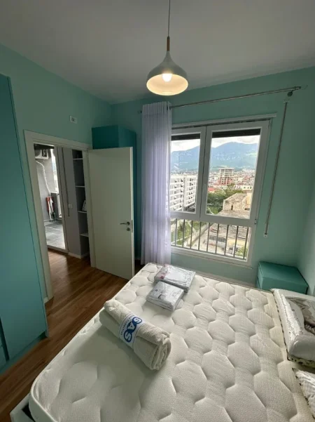 Tirane, jepet me qera apartament 2+1 Kati 7, 80 m² 600 € 