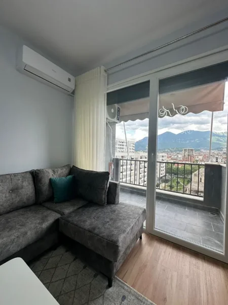 Tirane, jepet me qera apartament 2+1 Kati 7, 80 m² 600 € 