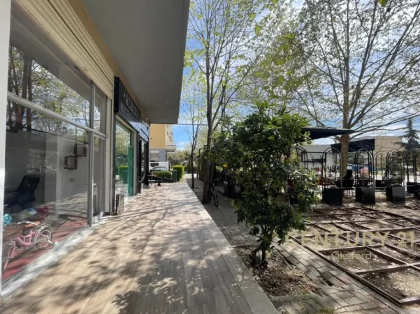 Tirane, jepet me qera apartament 2+1 Kati 6, 71 m² 550 € 