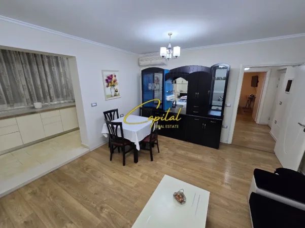 Tirane, jepet me qera apartament 1+1 Kati 3, 65 m² 550 € (VASIL SHANTO)