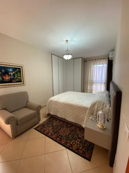 Tirane, jepet me qera apartament 1+1 Kati 5, 80 m² 800 € (AIR ALBANIA)