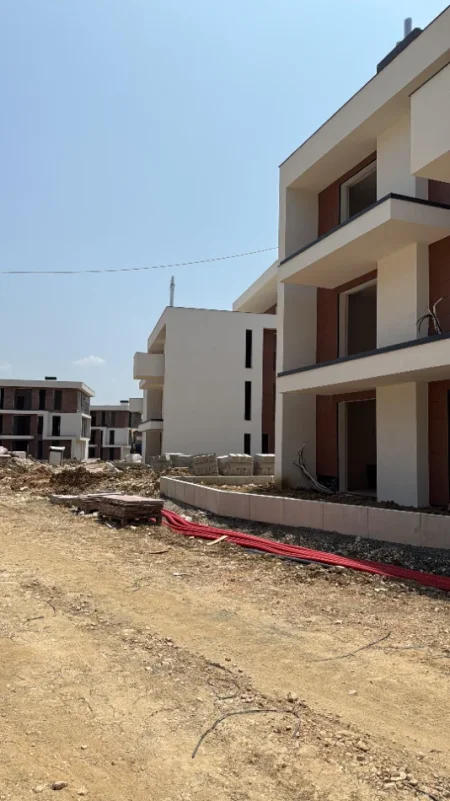 Tirane, shitet apartament 2+1 , 144 m² 317.000 € (KOMPLEKSI TULIPAN RESIDENCE)