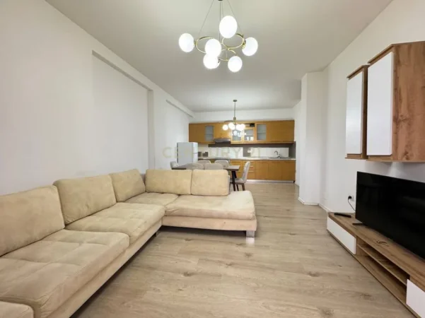 Tirane, jepet me qera apartament 2+1 Kati 5, 100 m² 500 € (Astir)