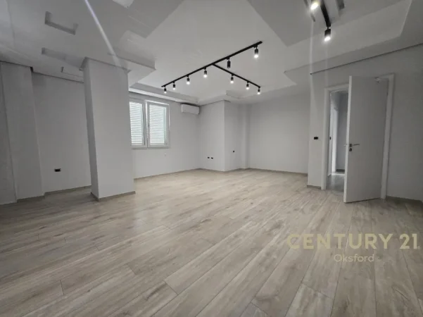 Tirane, jepet me qera ambjent biznesi Kati 1, 160 m² 1.600 € (Stadiumi Air Albania)