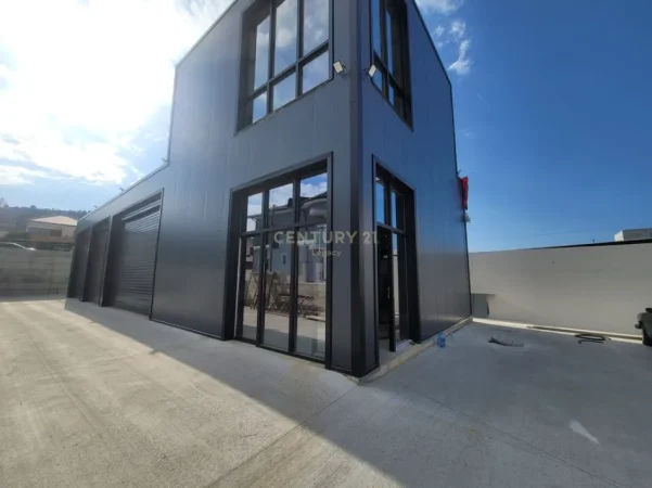 Tirane, jepet me qera magazine , 3.000 € (top channel)