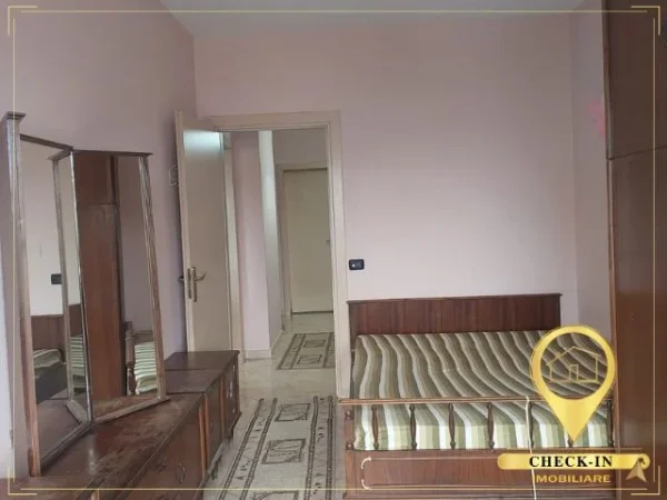 Tirane, jepet me qera apartament 1+1+Aneks+Ballkon Kati 4, 70 m² 470 € (Astir)