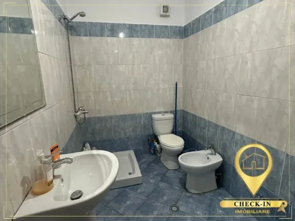 Tirane, jepet me qera apartament 1+1+Aneks+Ballkon Kati 4, 70 m² 470 € (Astir)