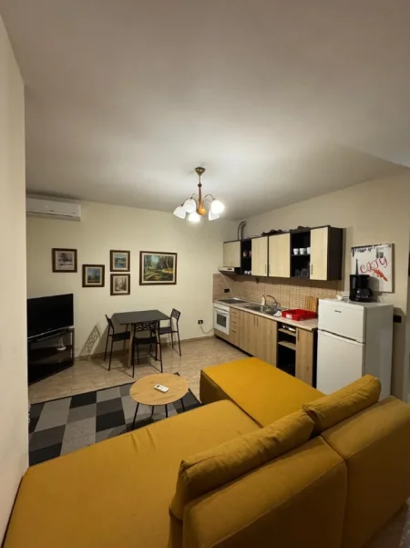 Tirane, jepet me qera apartament 2+1 Kati 4, 70 m² 600 € (Rruga Sami Frasheri)