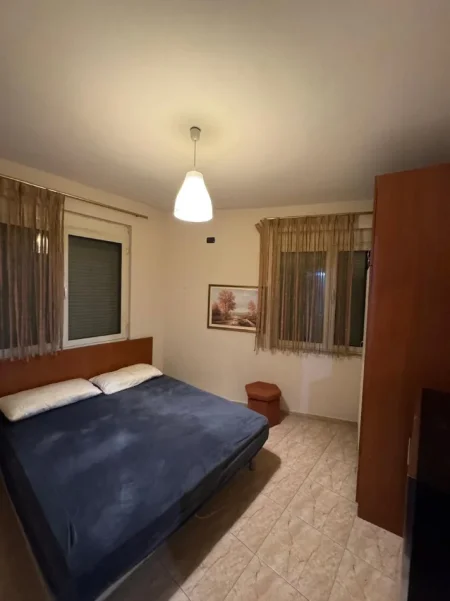 Tirane, jepet me qera apartament 2+1 Kati 4, 70 m² 600 € (Rruga Sami Frasheri)