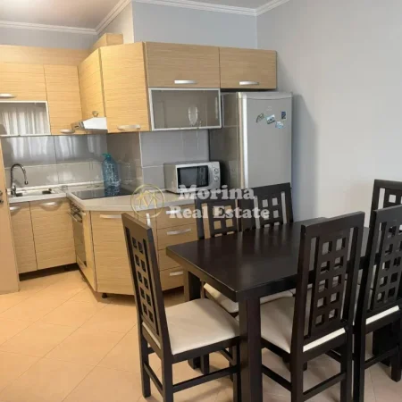 Tirane, jepet me qera apartament 1+1 Kati 5, 70 m² 520 € (Stacioni i Trenit)
