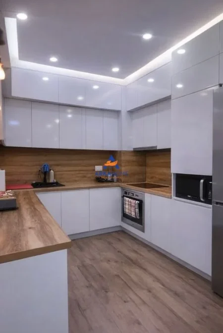 Tirane, shitet apartament 2+1+Ballkon Kati 7, 100 m² 200.000 € 