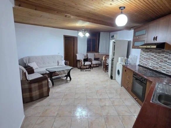 Tirane, jepet me qera apartament 1+1 Kati 10, 70 m² 400 € (DON BOSKO)
