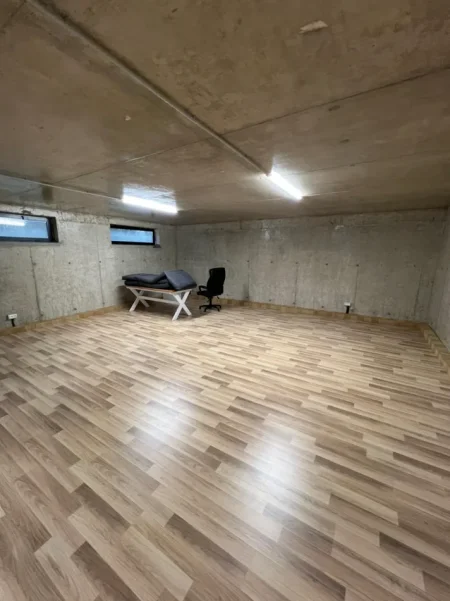 Tirane, jepet me qera Vile 3 Katshe Kati 3, 600 m² 2.900 € (TEG)