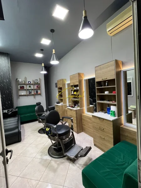 Tirane, shitet ambjent biznesi Kati 0, 25 m² (YZBERISHT)