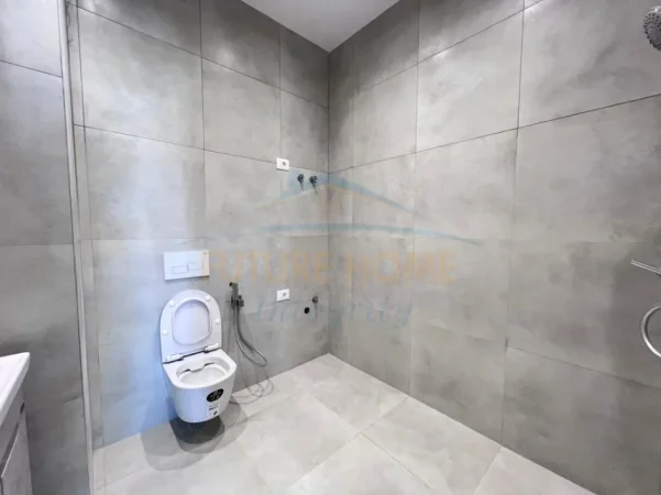 Tirane, shitet apartament 1+1+Ballkon Kati 4, 76 m² (Sauk i Vjeter)