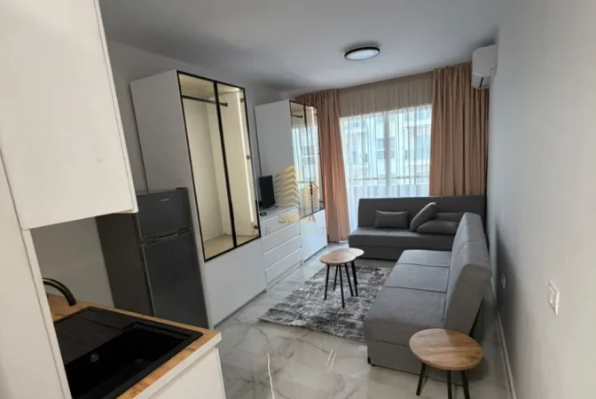 Tirane, jepet me qera garsonier 1+1 Kati 3, 40 m² 420 € (Laprake , Tek Kuploa)