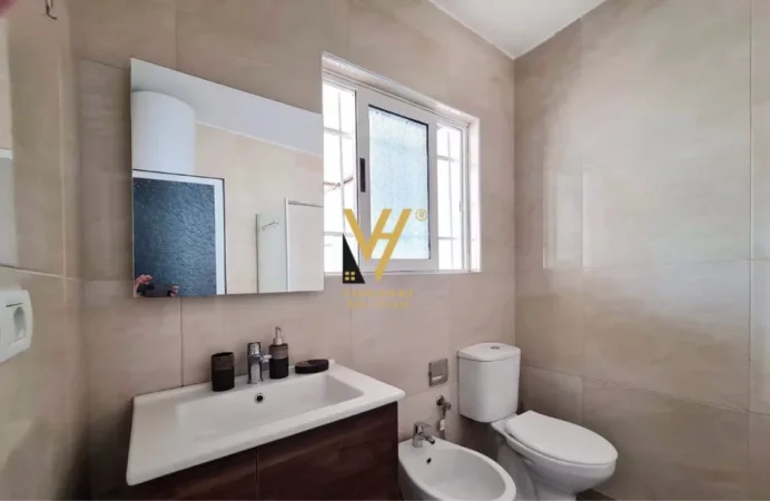 Tirane, jepet me qera apartament 1+1+Ballkon Kati 0, 70 m² 750 € (PAZARI I RI)