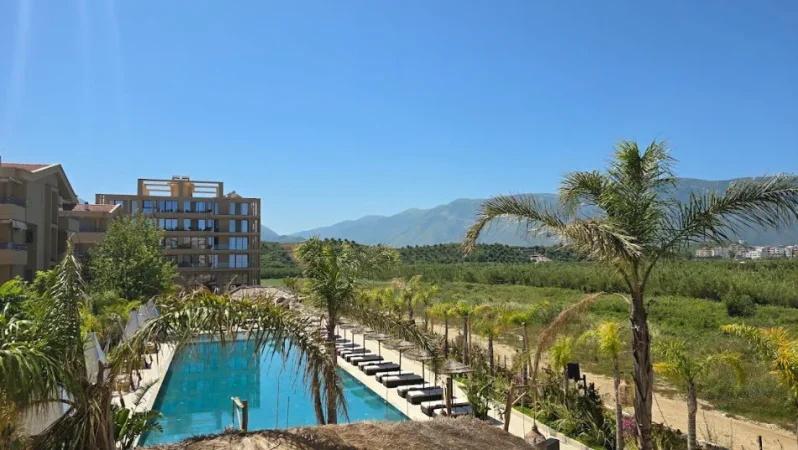 Vlore, jepet me qera apartament , 750 m² 4.500 € (VLOR)
