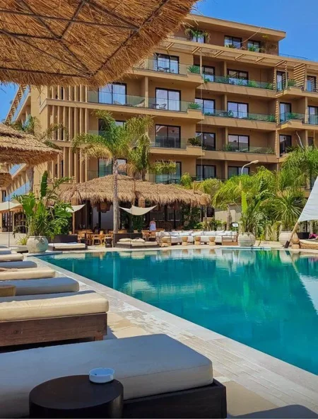 Vlore, jepet me qera apartament , 750 m² 4.500 € (VLOR)