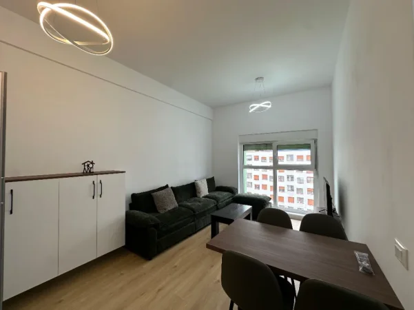 Tirane, jepet me qera apartament 1+1 Kati 6, 50 m² 400 € (Kompleksi Mangalem)