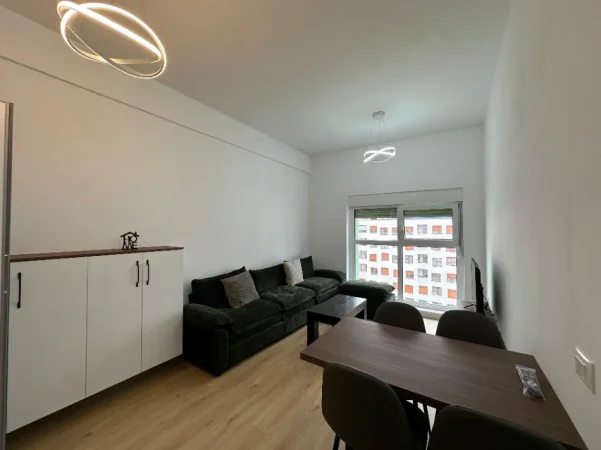 Tirane, jepet me qera apartament 1+1 Kati 6, 50 m² 400 € (Kompleksi Mangalem)