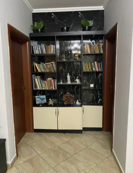 Tirane, shitet apartament 2+1+Aneks+Ballkon Kati 7, 101 m²