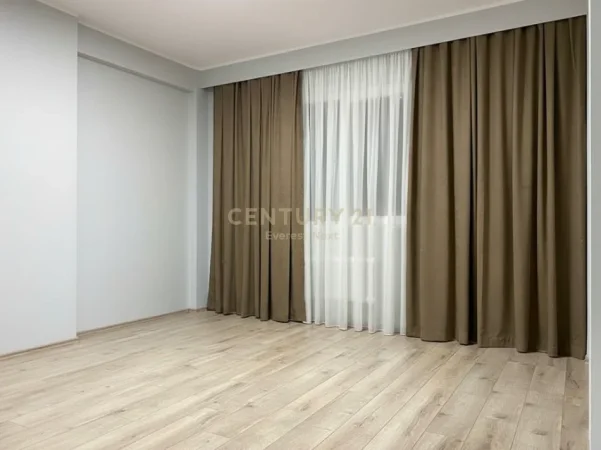 Tirane, shitet apartament 1+1 Kati 3, 110.000 € 