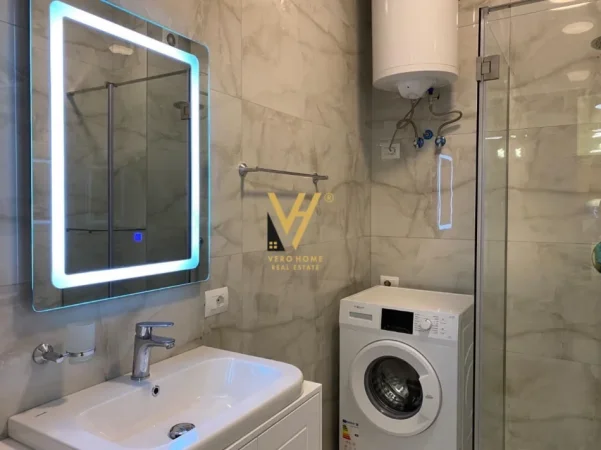 Tirane, jepet me qera apartament 1+1+Ballkon Kati 6, 60 m² 620 € (SIRI KODRA)